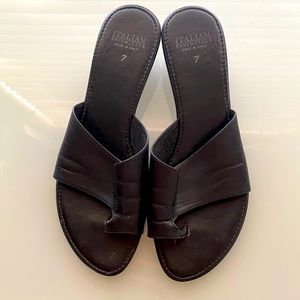 Italian shoe makers sandals . Size 7